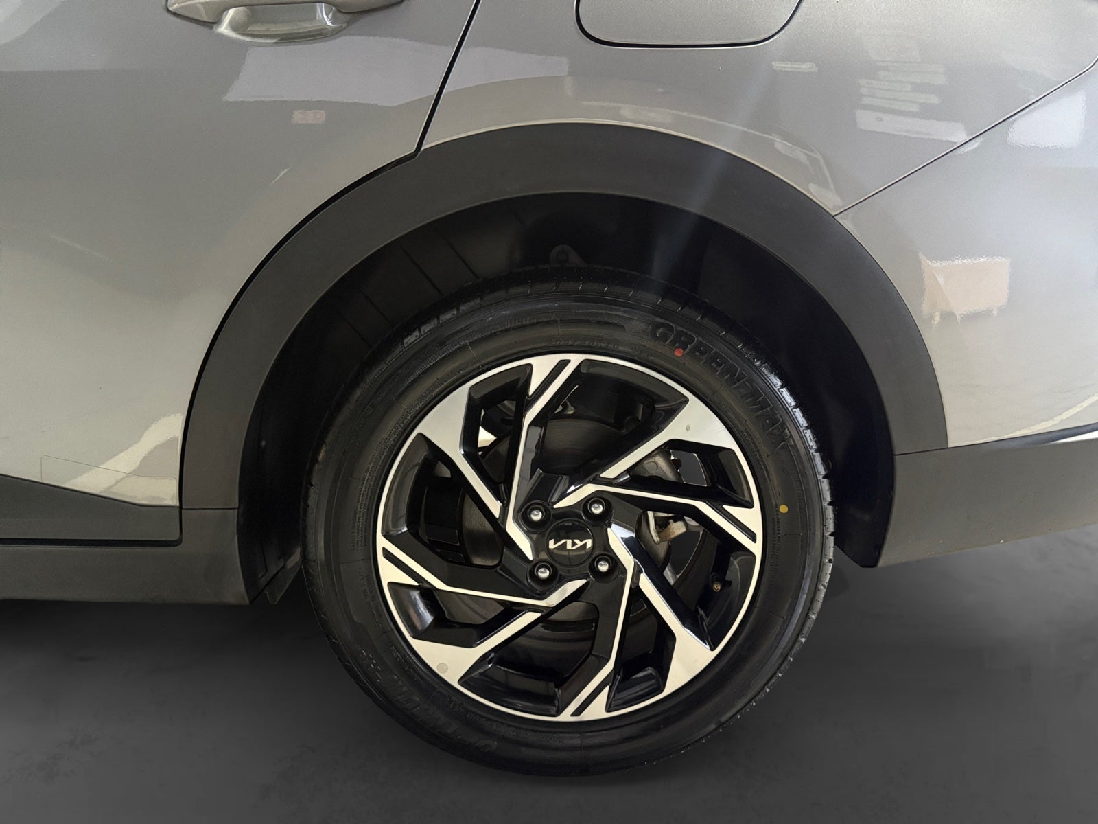 2024 Kia K3 K3 EX TA SEDAN