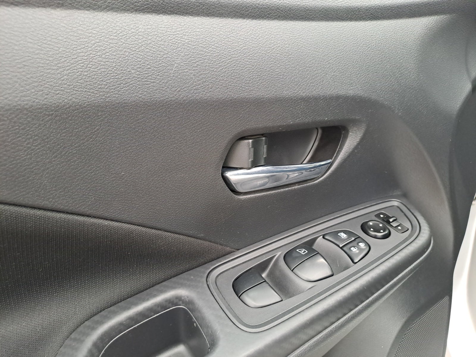 2024 Nissan VERSA ADVANCE MT 24