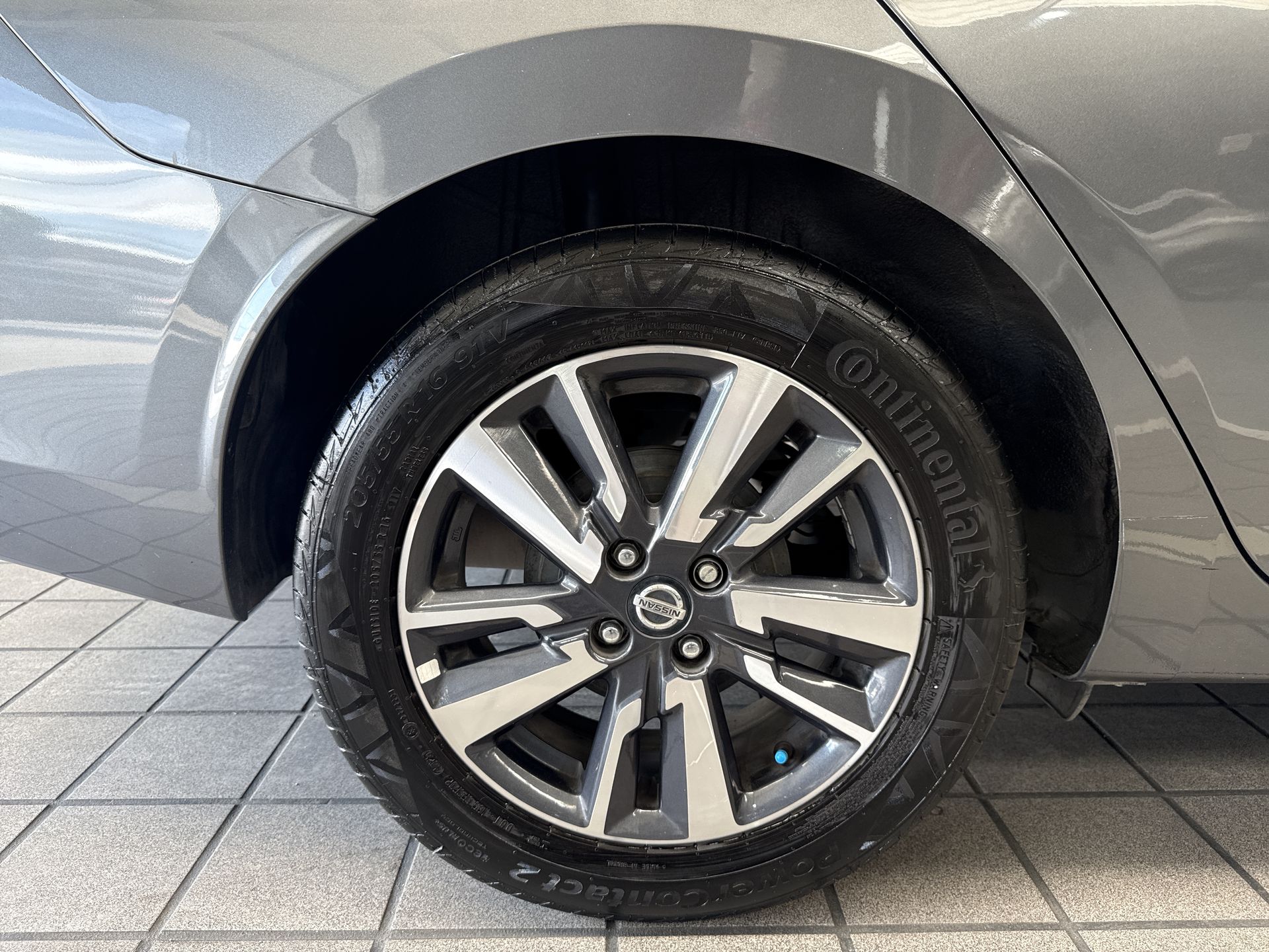 2022 Nissan VERSA ADVANCE CVT 22