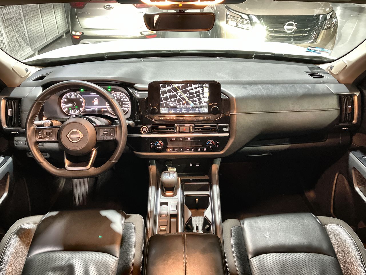 2023 Nissan PATHFINDER ADVANCE 2WD 23