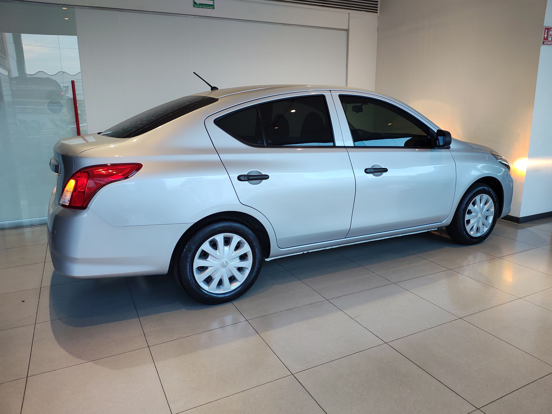 2020 Nissan V-DRIVE MT AC 1.6L