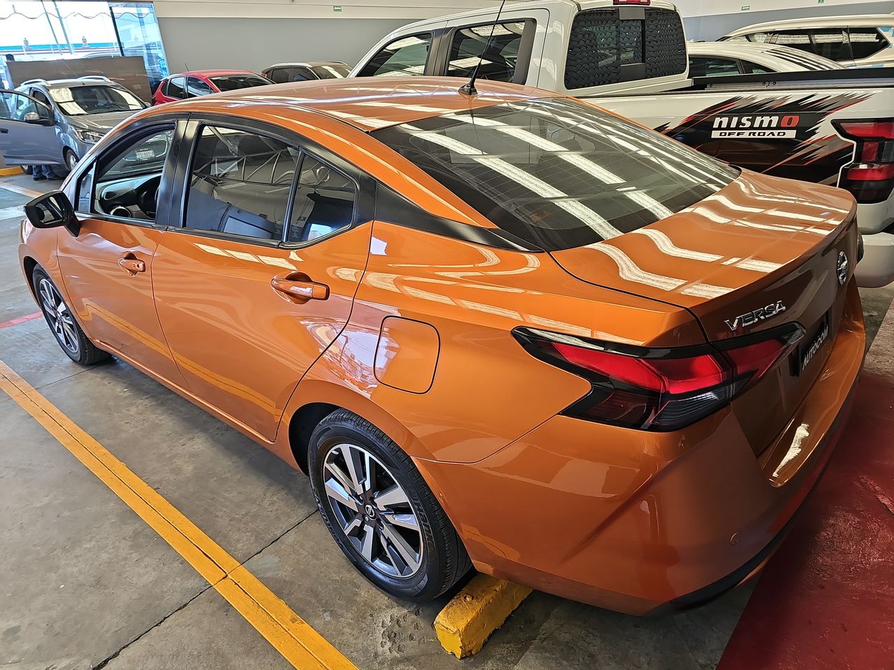 2020 Nissan VERSA ADVANCE CVT