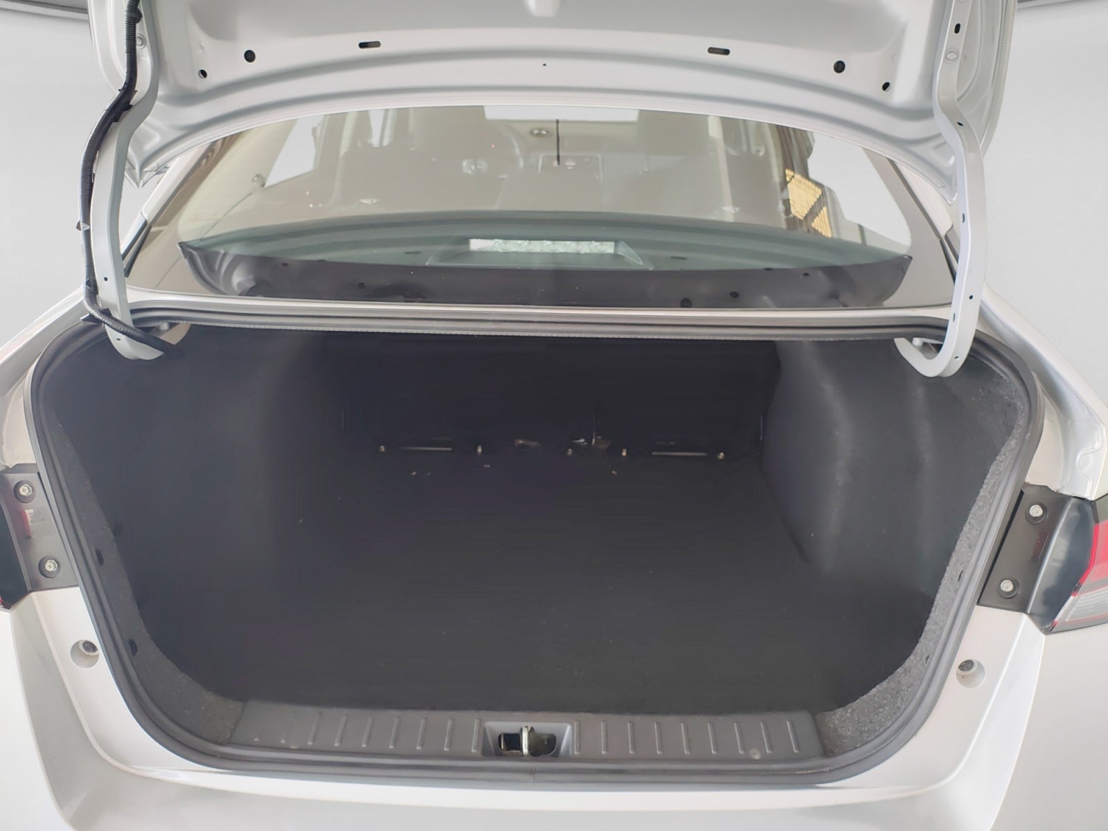 2024 Nissan VERSA ADVANCE CVT 24