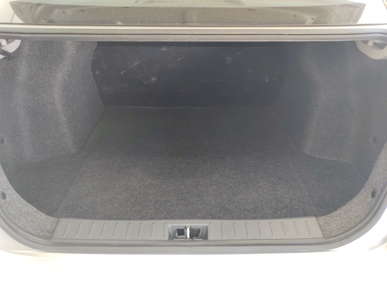 2021 Nissan VERSA SENSE MT 21