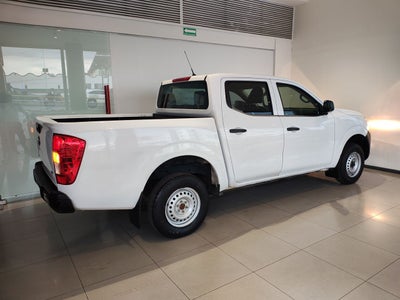 2020 Nissan NP300 DOBLE CABINA SE TM AC PAQ SEG 6VEL