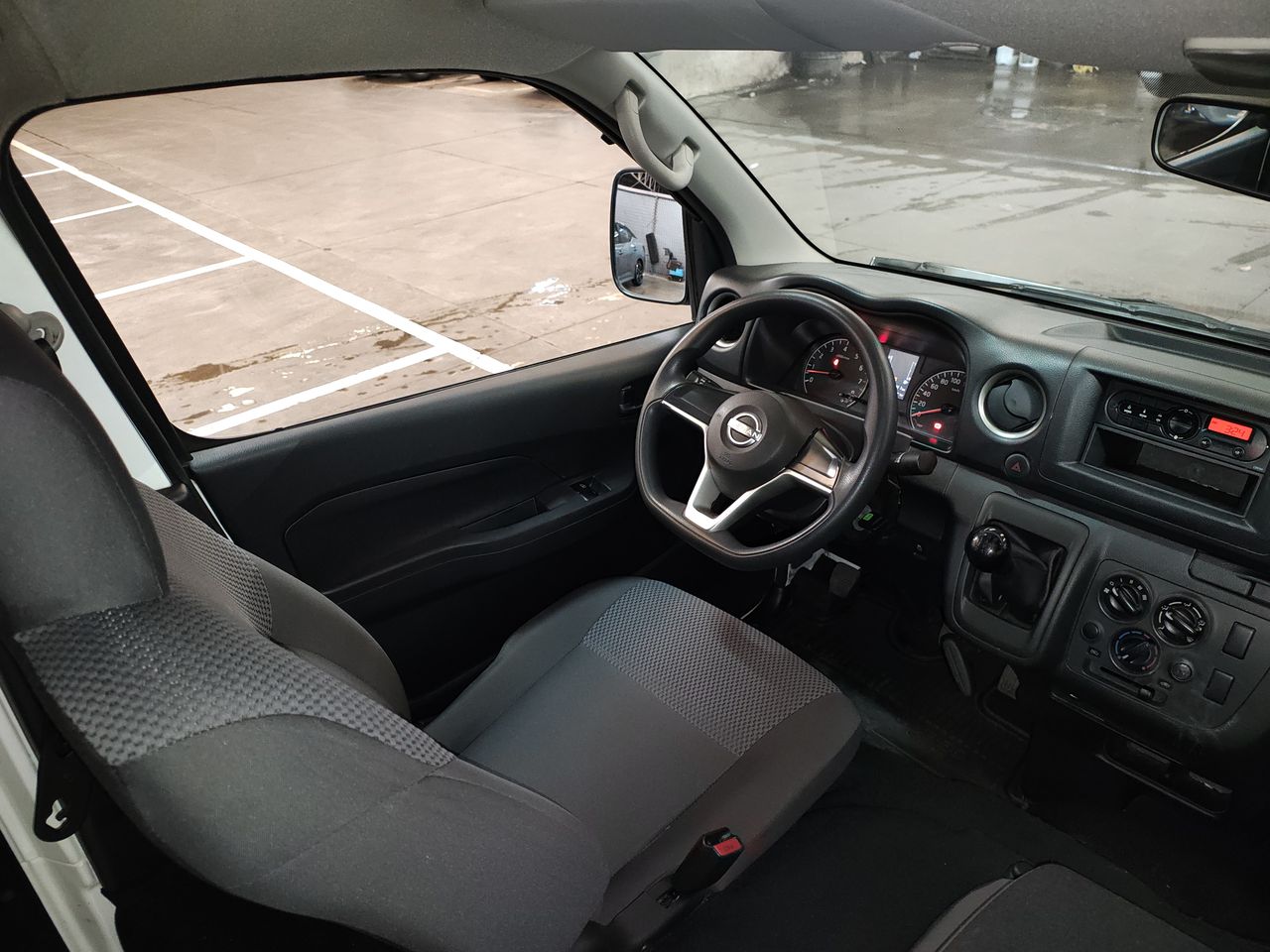 2024 Nissan URVAN URVAN PANEL AMPLIA AA