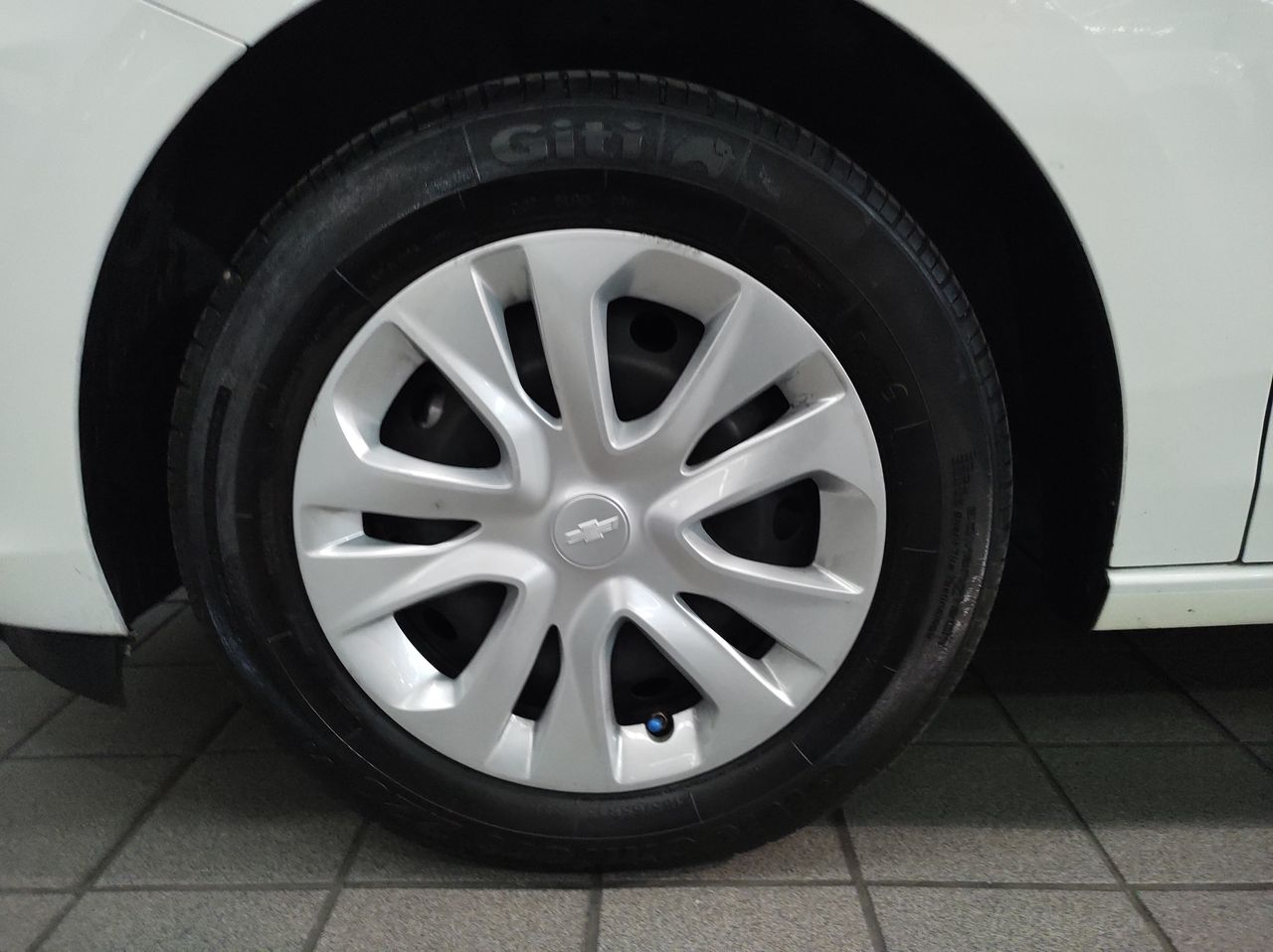 2024 Chevrolet ONIX LS B