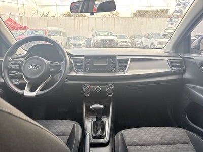 2018 Kia RIO LX 1.6 AT