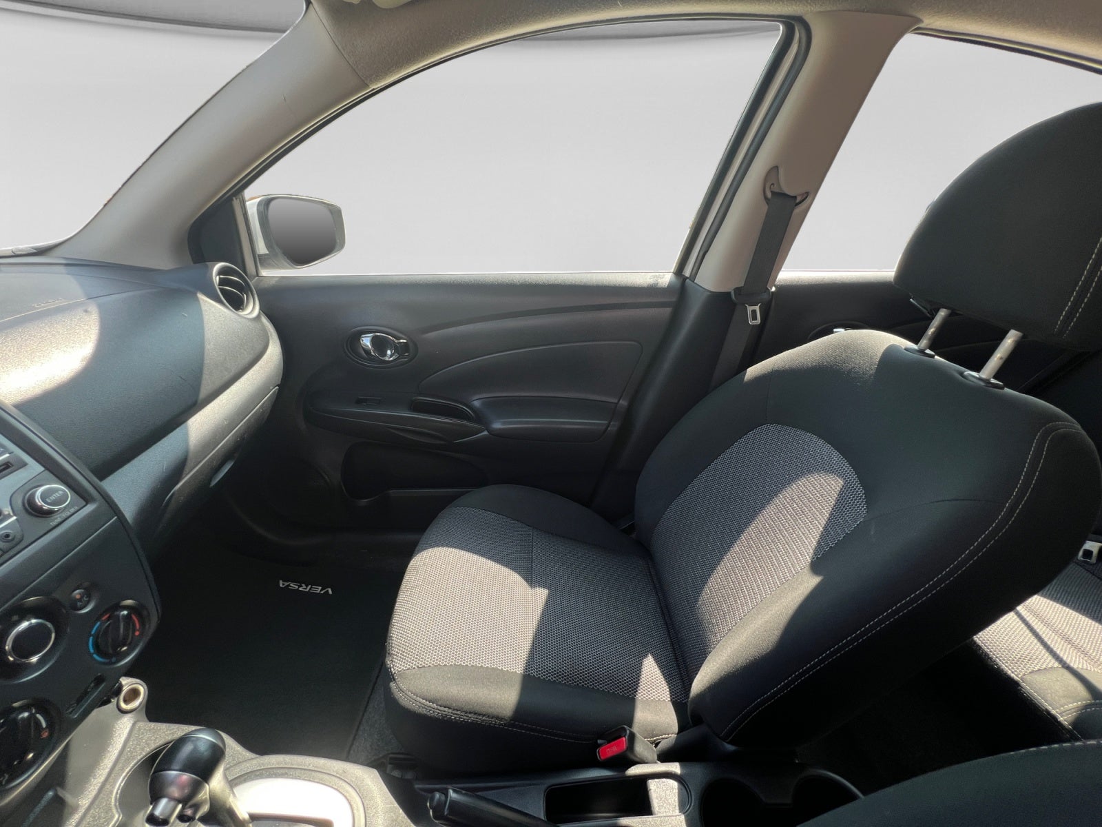 2018 Nissan VERSA SENSE AT AC