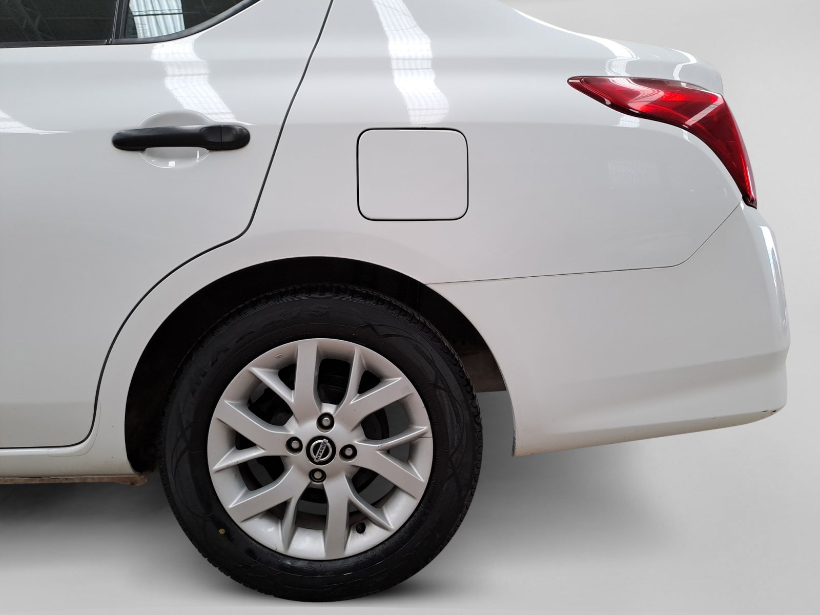 2022 Nissan V-DRIVE V-DRIVE T/M A/C
