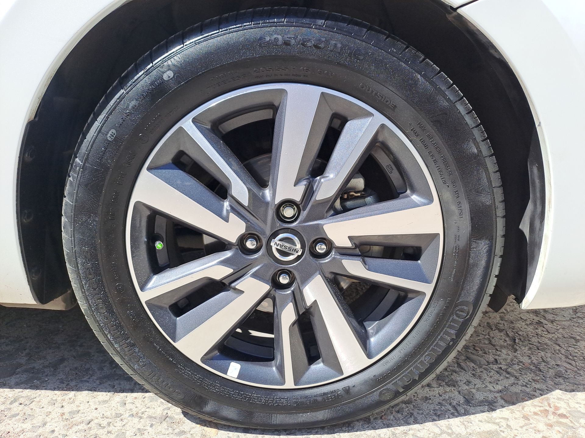 2022 Nissan VERSA ADVANCE CVT 22