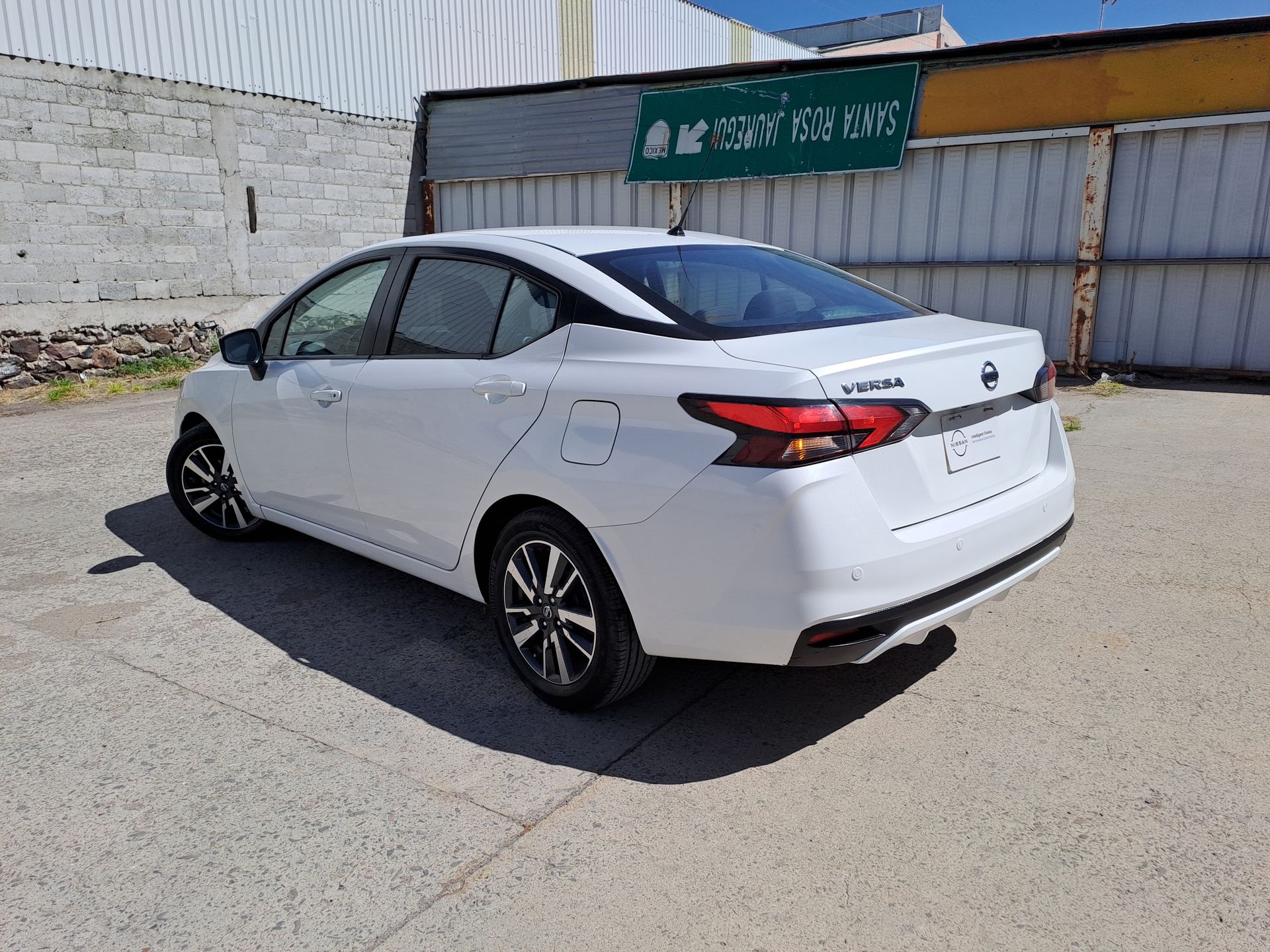 2022 Nissan VERSA ADVANCE CVT 22