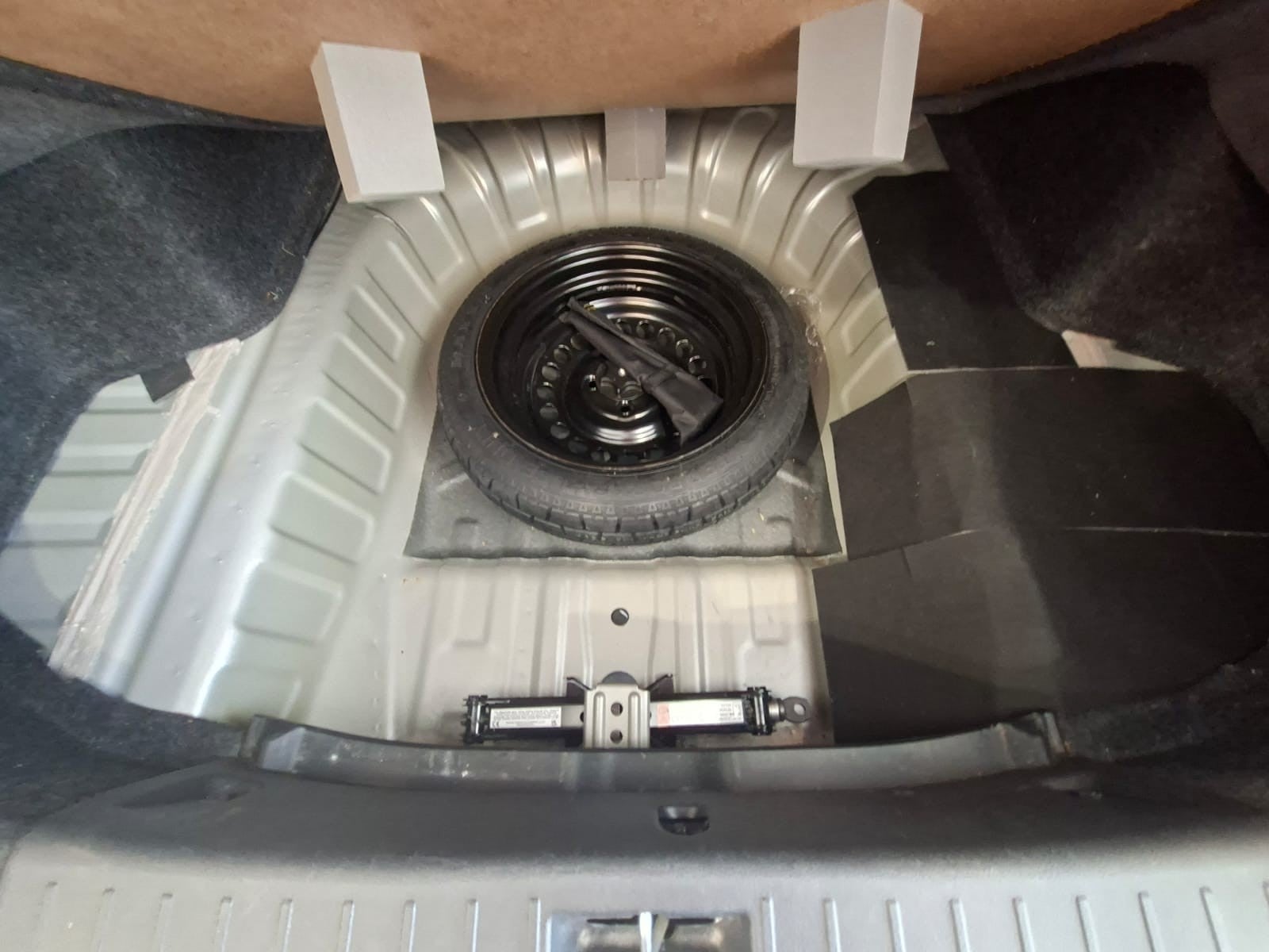 2024 Nissan VERSA ADVANCE MT 24