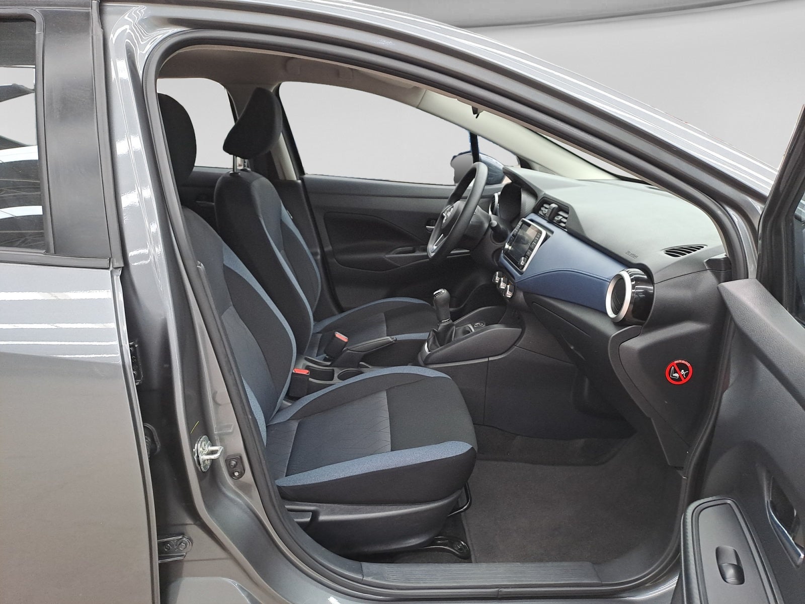2024 Nissan VERSA ADVANCE MT 24