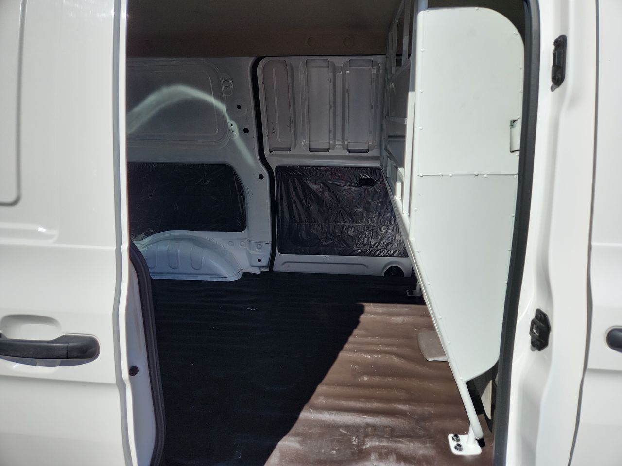 2022 Chevrolet TORNADO VAN LS B