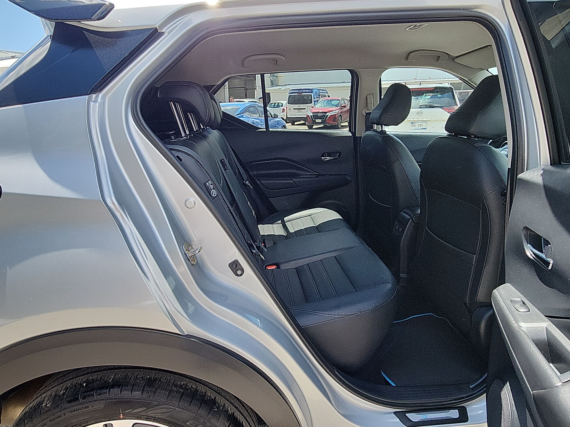 2024 Nissan KICKS PLATINUM E-POWER 24