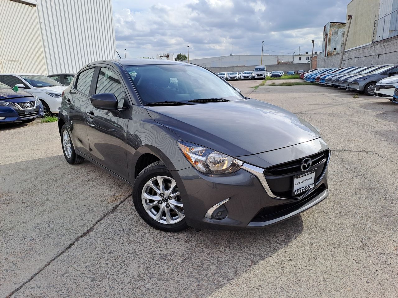 2019 Mazda MAZDA2 I TOURING 5 PUERTAS T/A