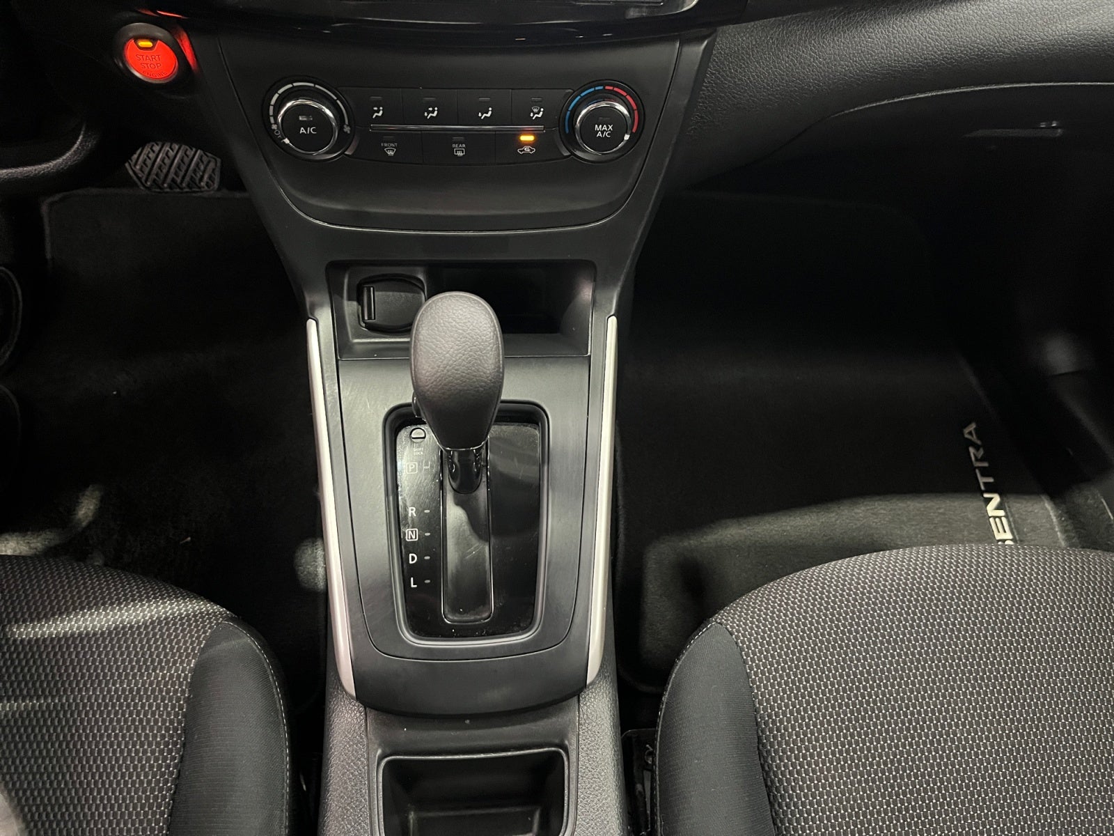 2019 Nissan SENTRA ADVANCE CVT