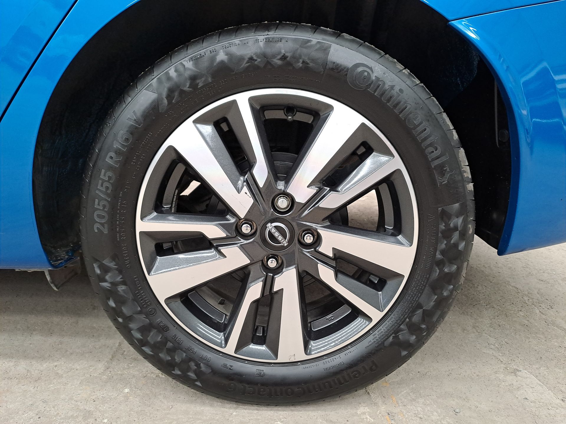 2024 Nissan VERSA ADVANCE CVT 24
