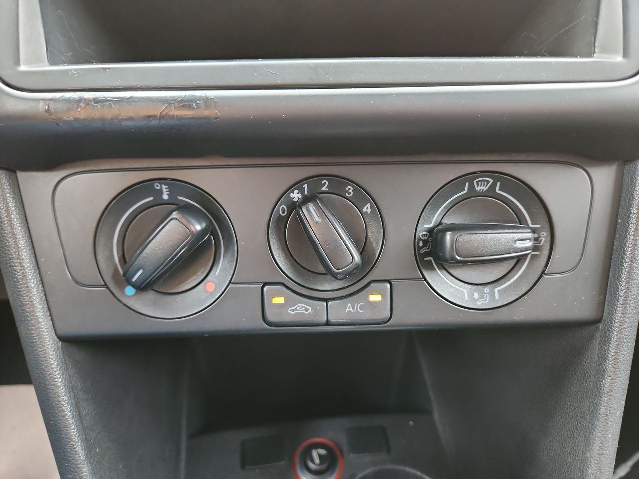 2017 Volkswagen VENTO TIPTRONIC