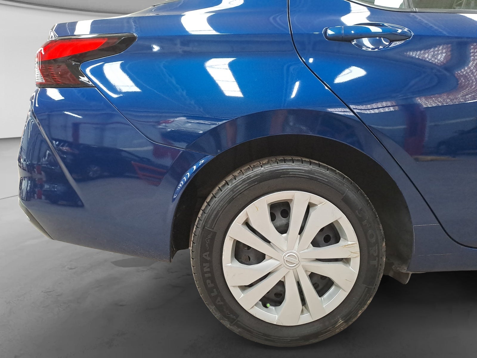 2022 Nissan VERSA SENSE CVT 22