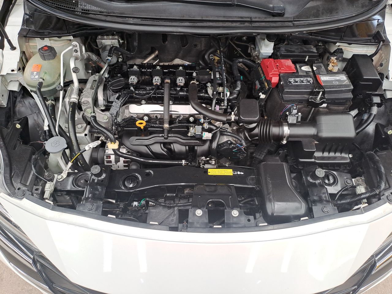 2023 Nissan VERSA ADVANCE MT 23