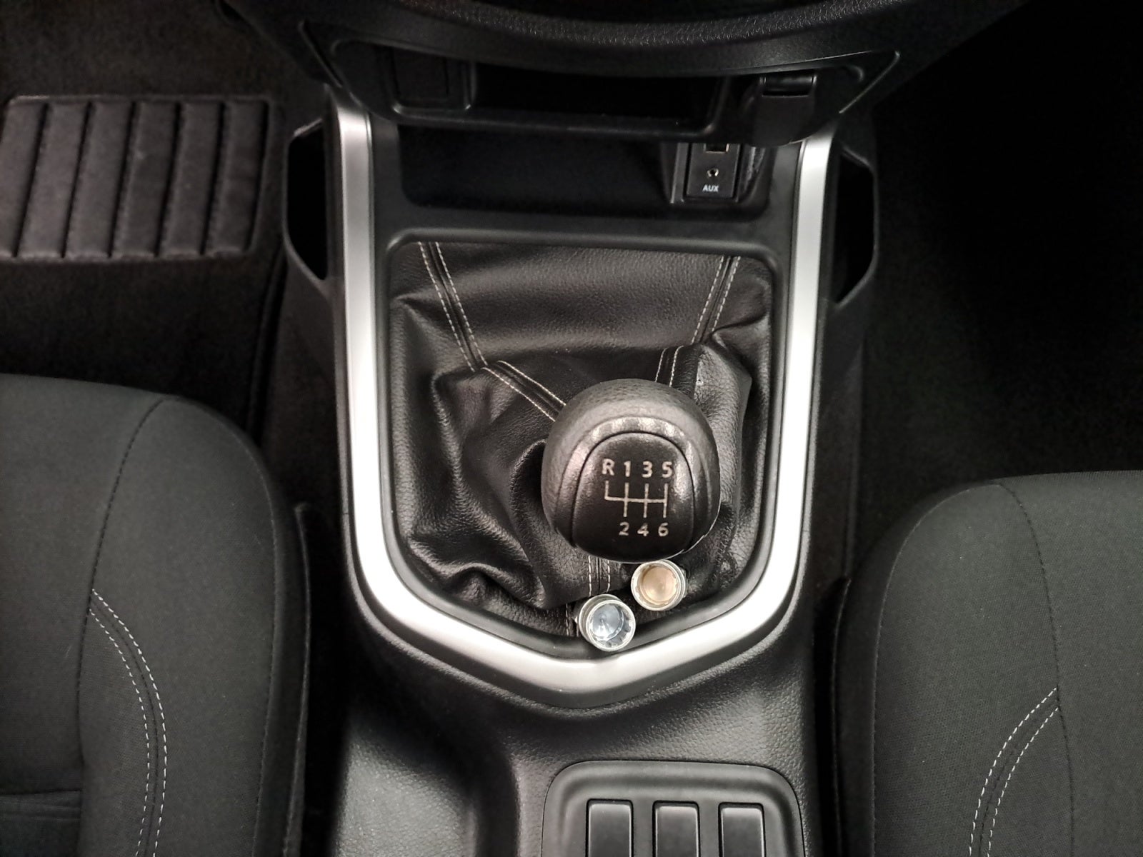 2024 Nissan FRONTIER FRONTIER XE TM 24