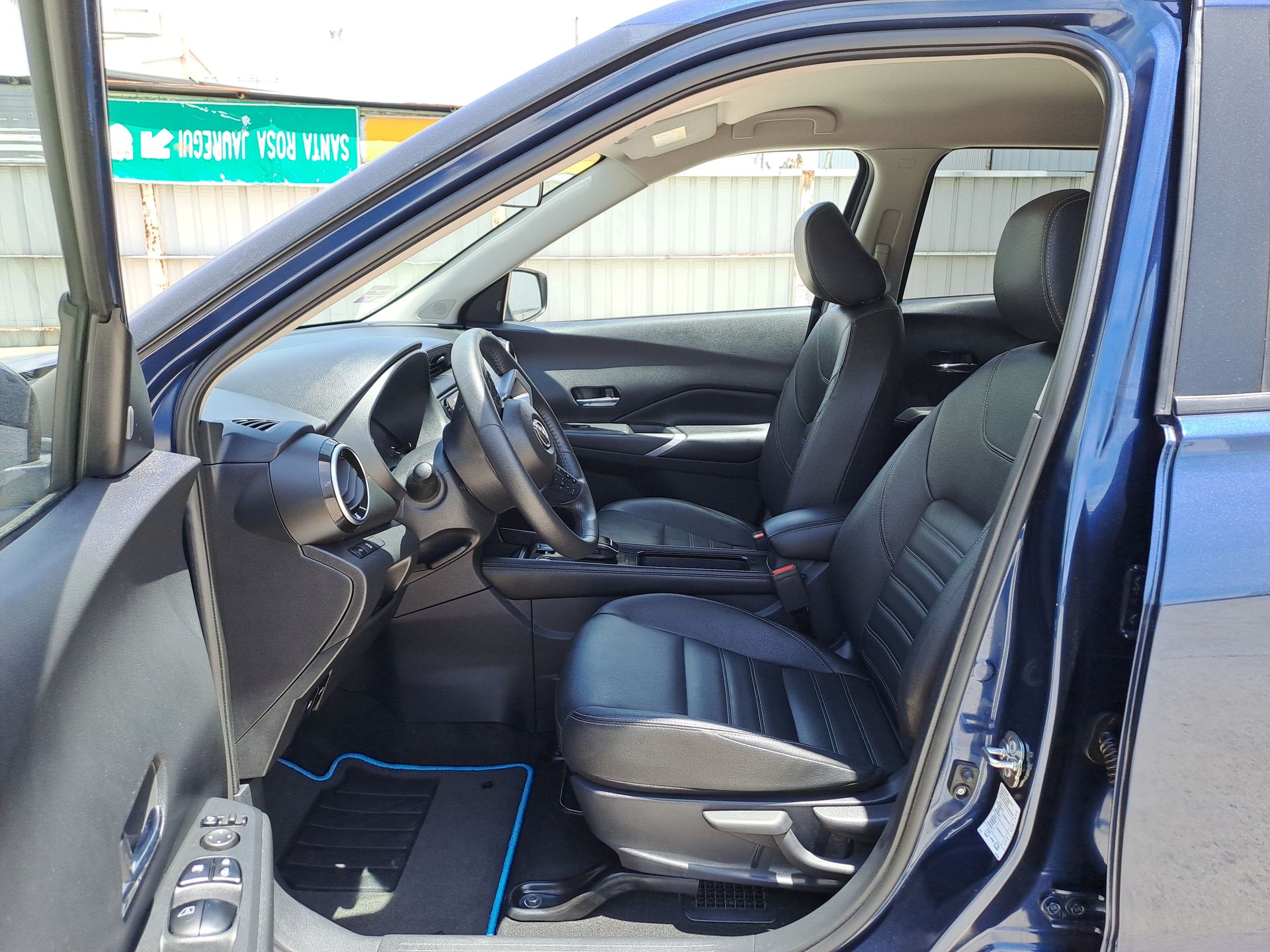2025 Nissan KICKS PLATINUM E-POWER 25