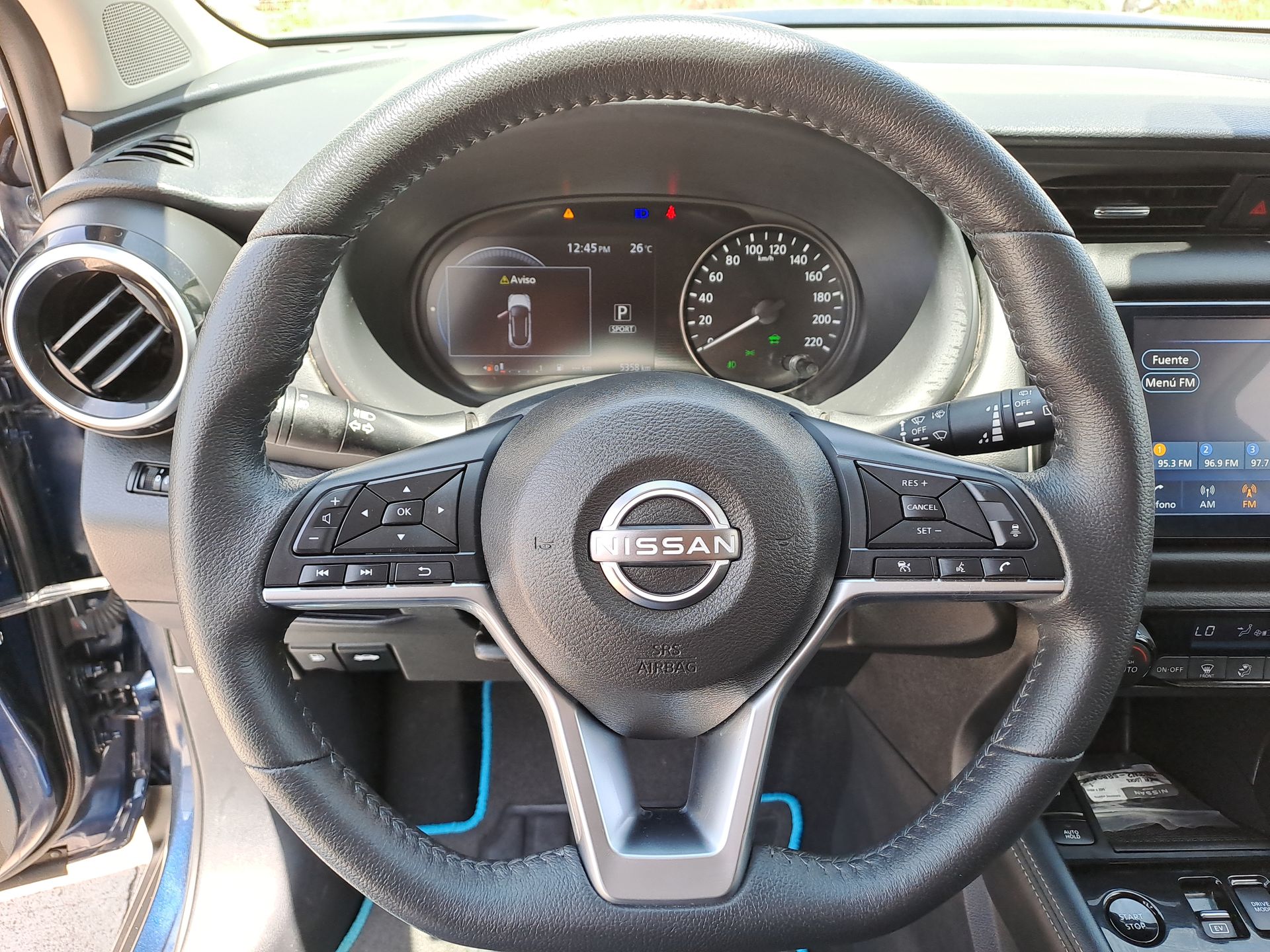 2025 Nissan KICKS PLATINUM E-POWER 25