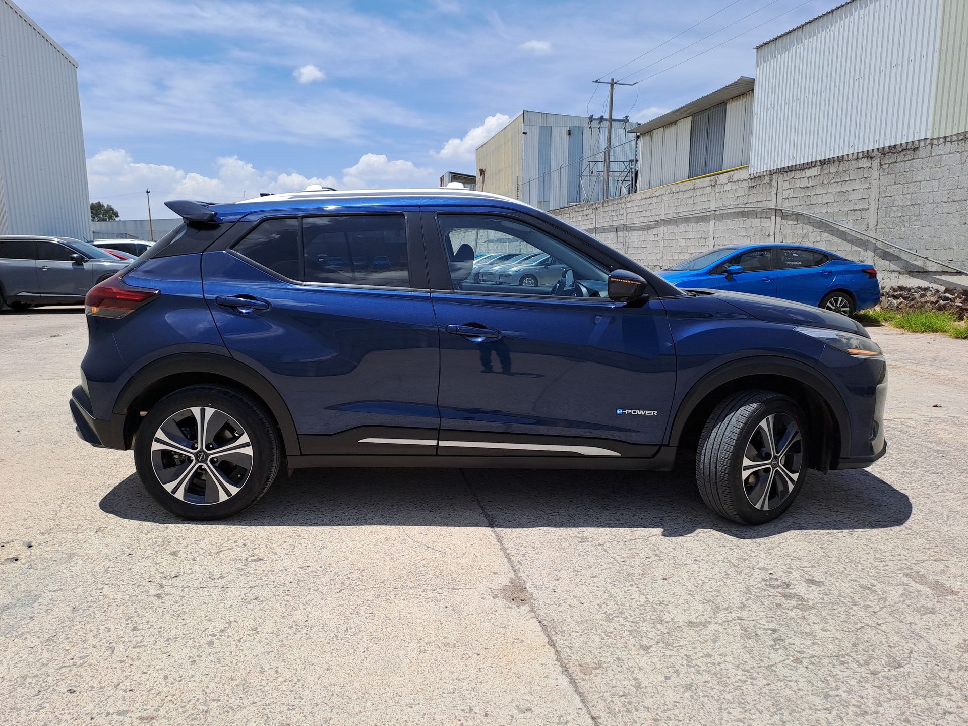 2025 Nissan KICKS PLATINUM E-POWER 25