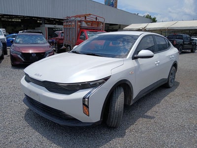2024 Kia K3 LX MT