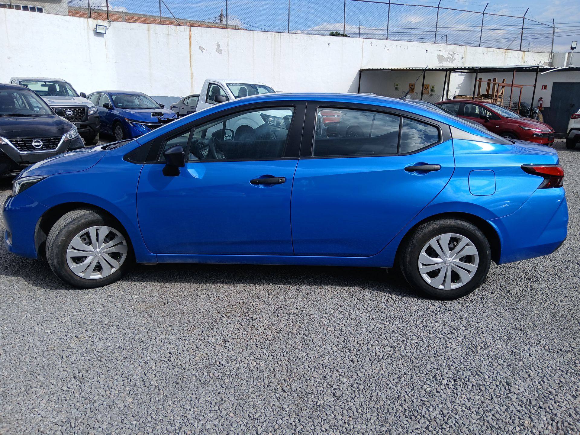 2024 Nissan VERSA VERSA SENSE MT