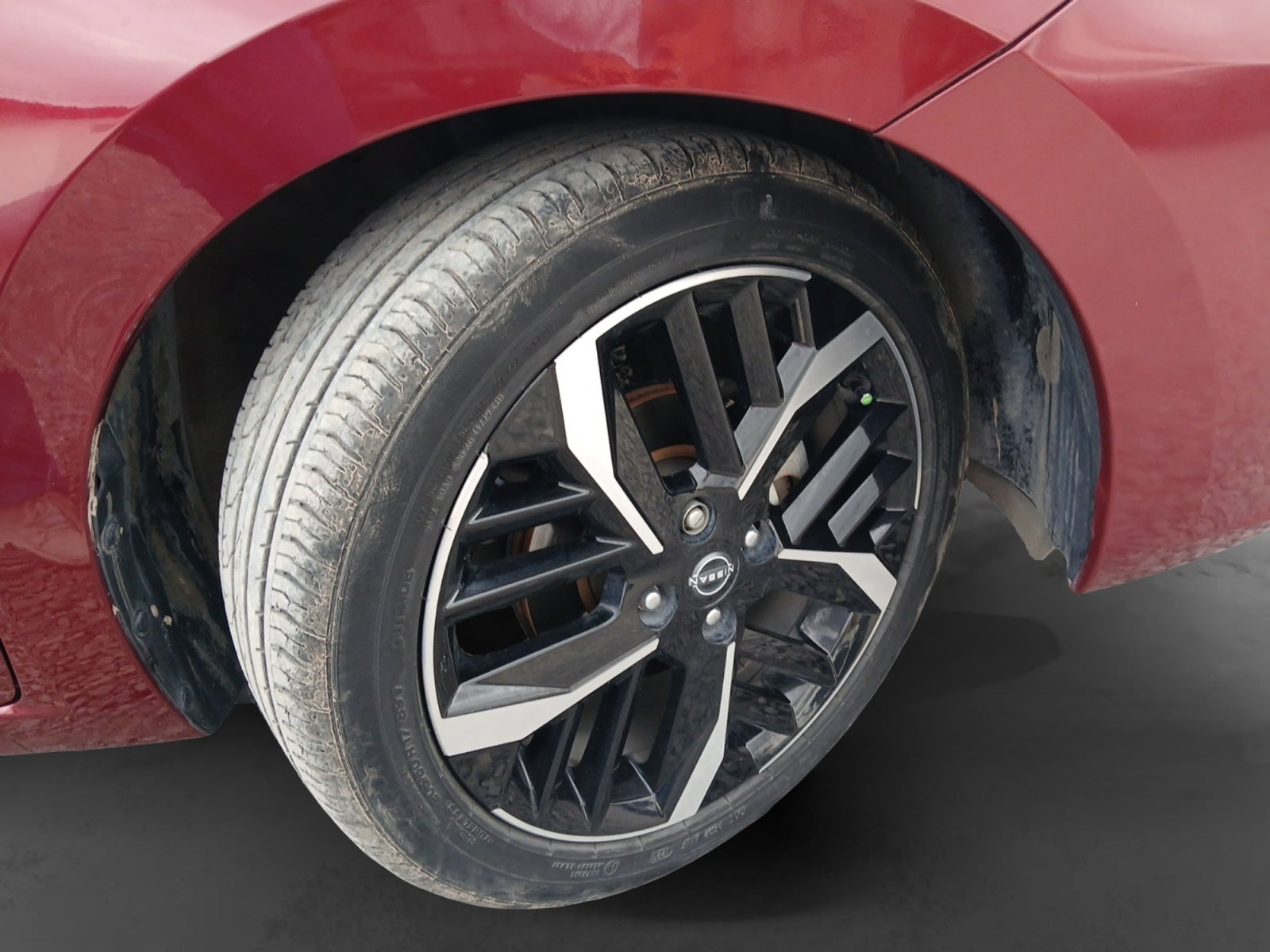 2023 Nissan VERSA SR CVT 23
