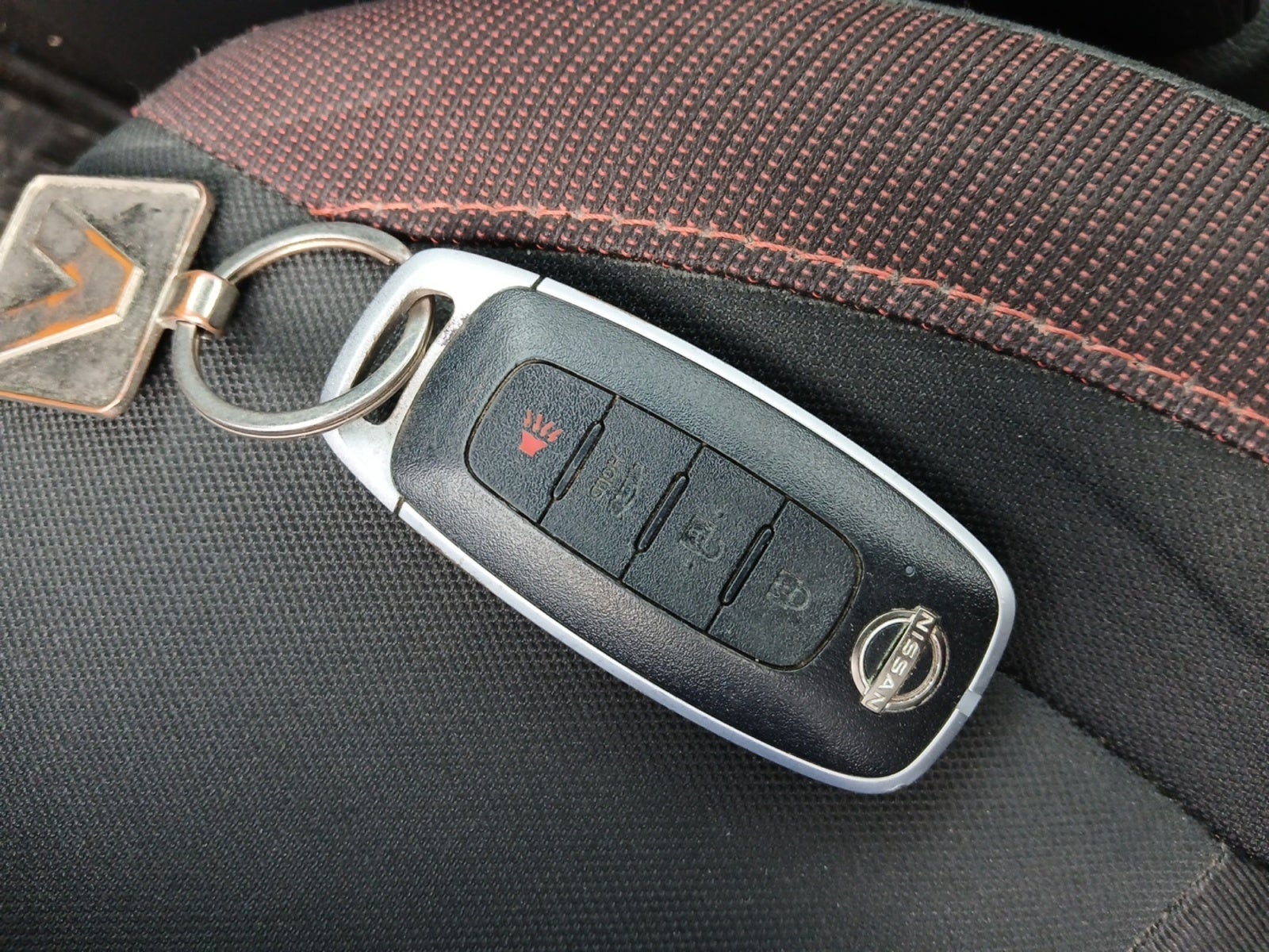 2023 Nissan VERSA SR CVT 23
