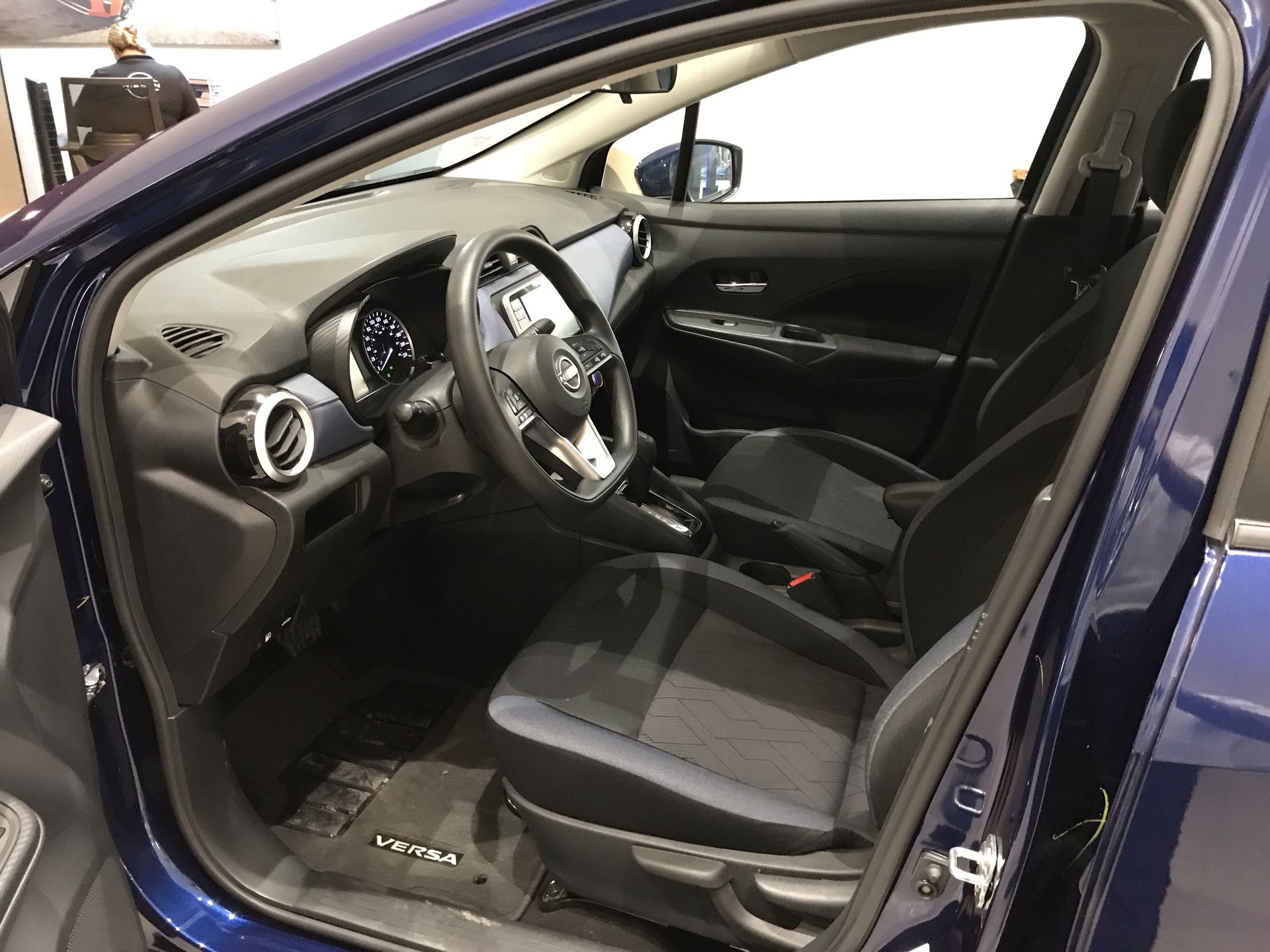2024 Nissan VERSA ADVANCE CVT 24