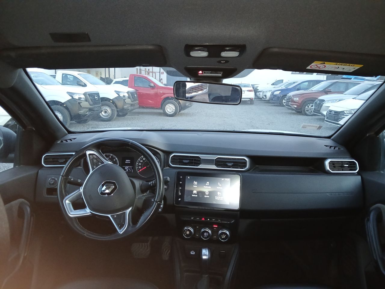 2023 RENAULT DUSTER ICONIC CVT
