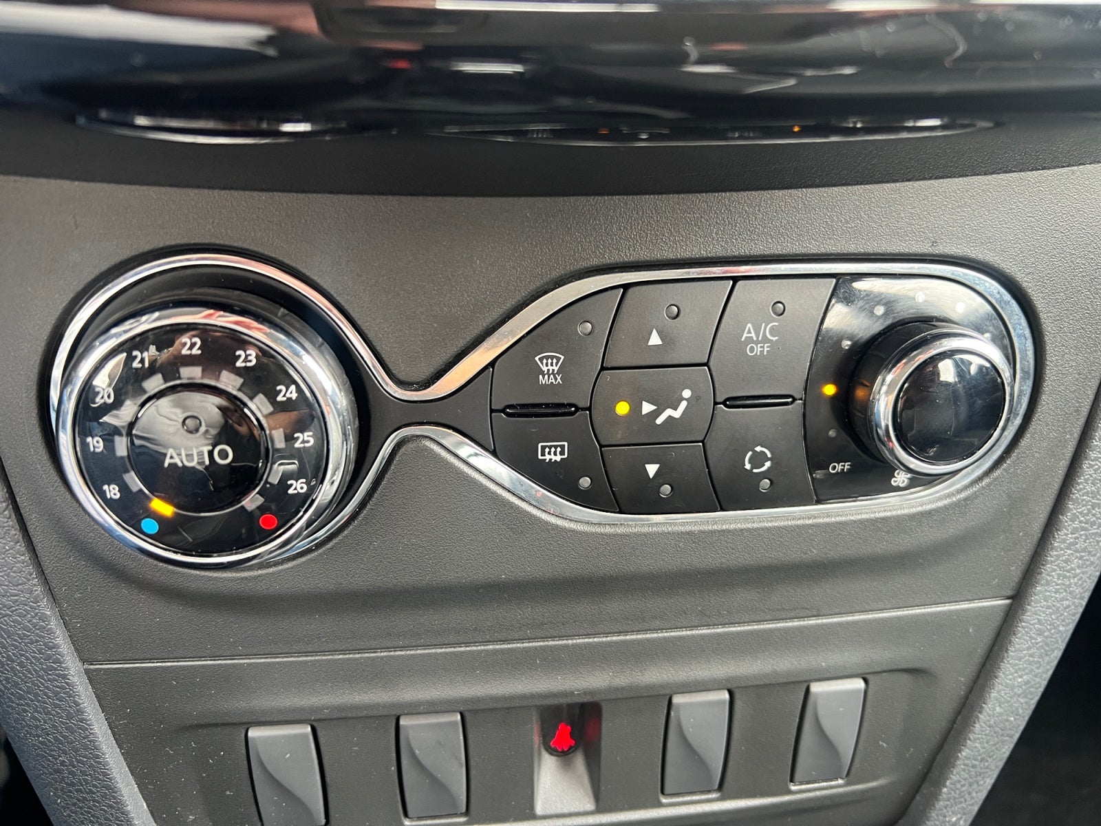 2023 RENAULT LOGAN 1.6 INTENS CVT