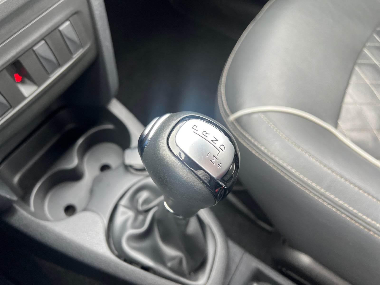 2023 RENAULT LOGAN 1.6 INTENS CVT
