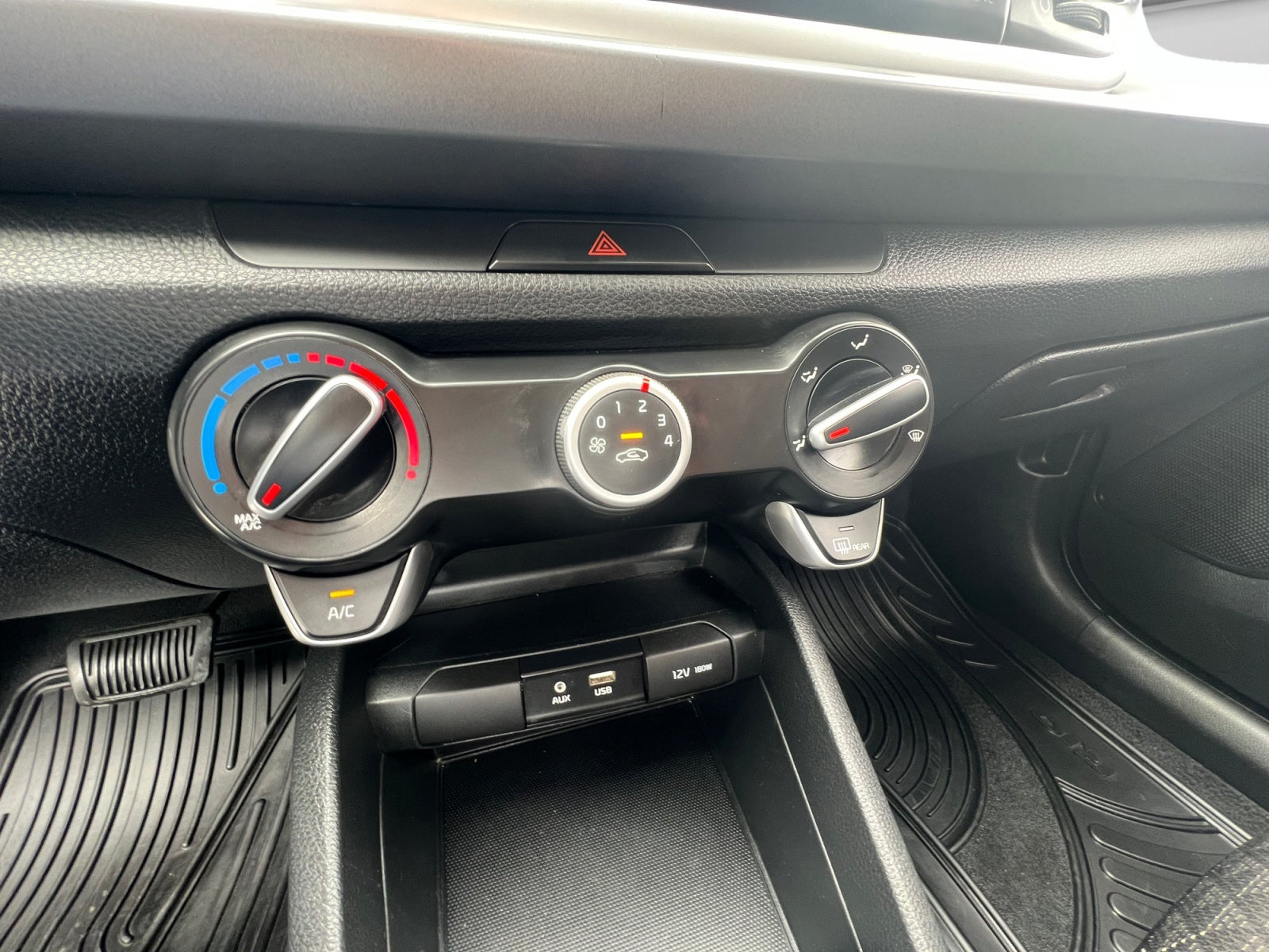 2019 Kia RIO SEDÁN 1.6L EX TA