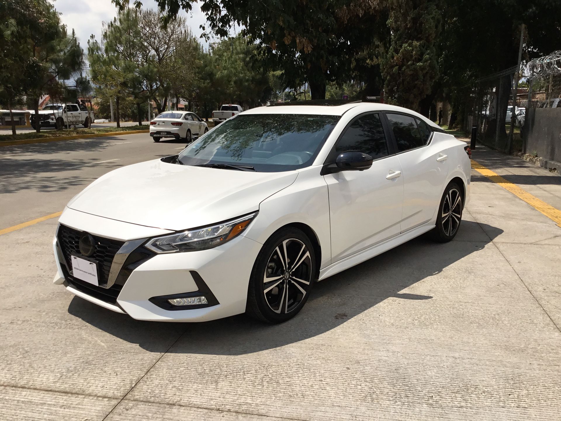 2023 Nissan SENTRA SENTRA SR PLATINUM CVT 2.0 LTS