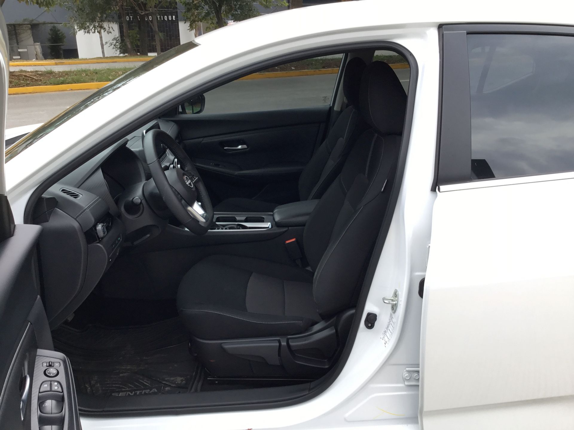 2025 Nissan SENTRA SENTRA ADVANCE CVT
