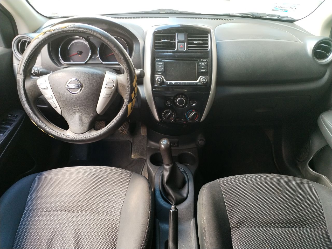 2017 Nissan VERSA ADVANCE MT 21
