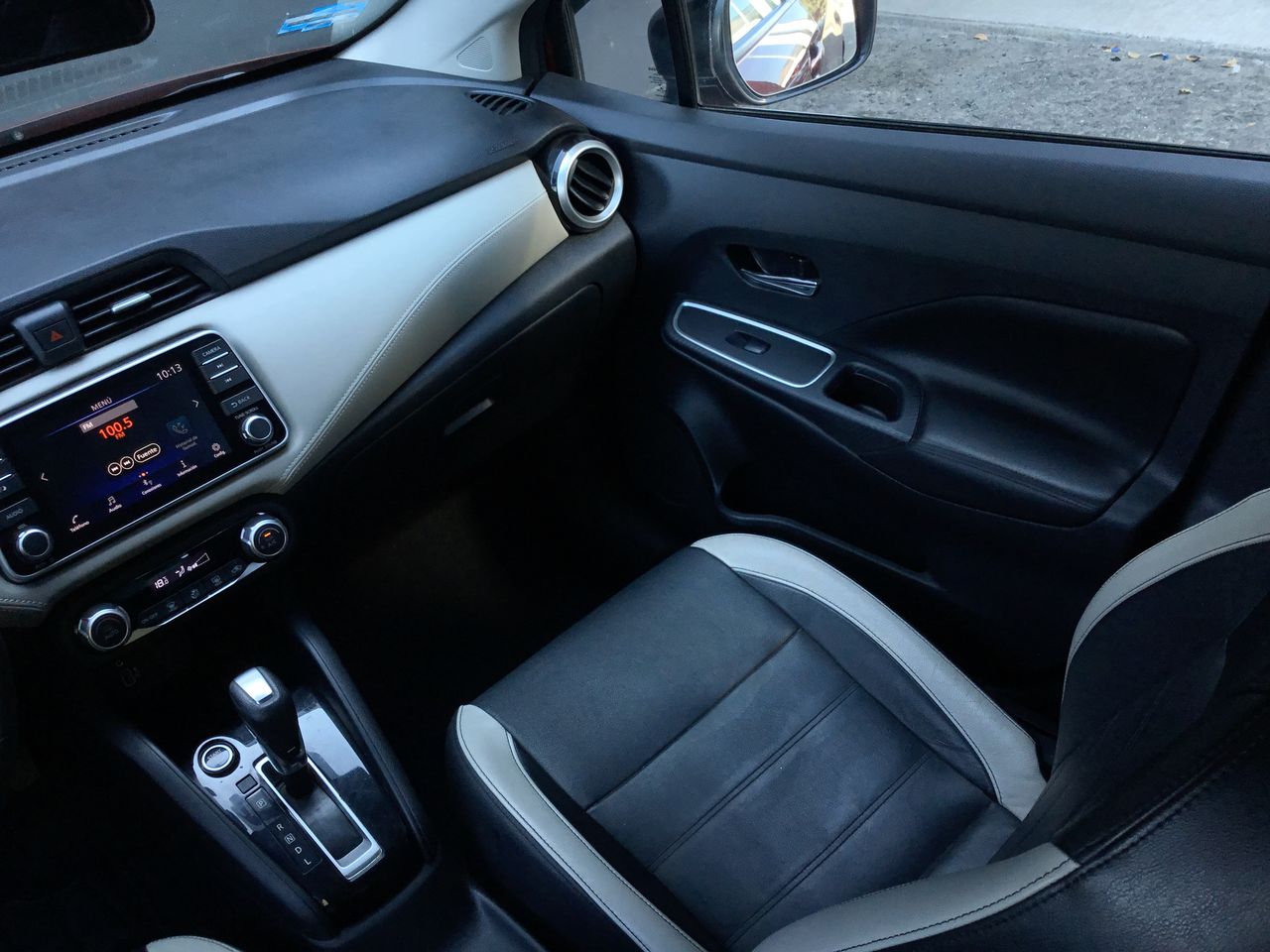 2022 Nissan VERSA PLATINUM CVT 22