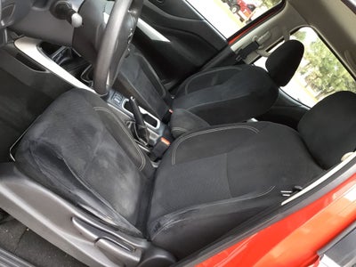 2016 Nissan PICKUP DOBLE CABINA SE TM AC 6VEL