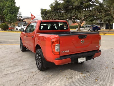 2016 Nissan PICKUP DOBLE CABINA SE TM AC 6VEL