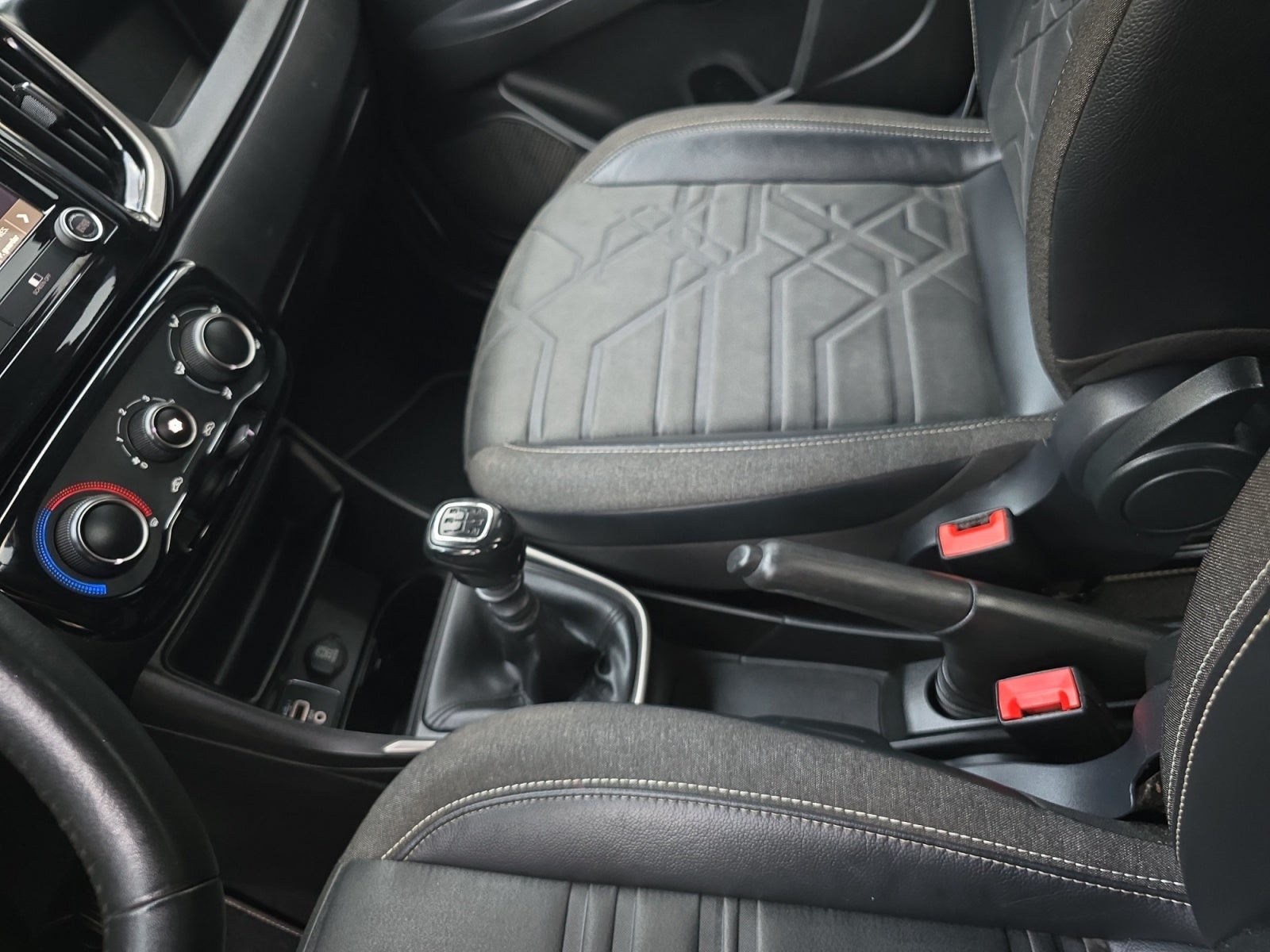 2022 RAM JOURNEY LARAMIE CREW CAB