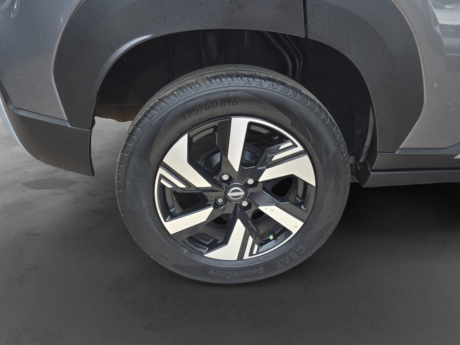 2025 Nissan MAGNITE ADVANCE 1.0 LTS CVT 25