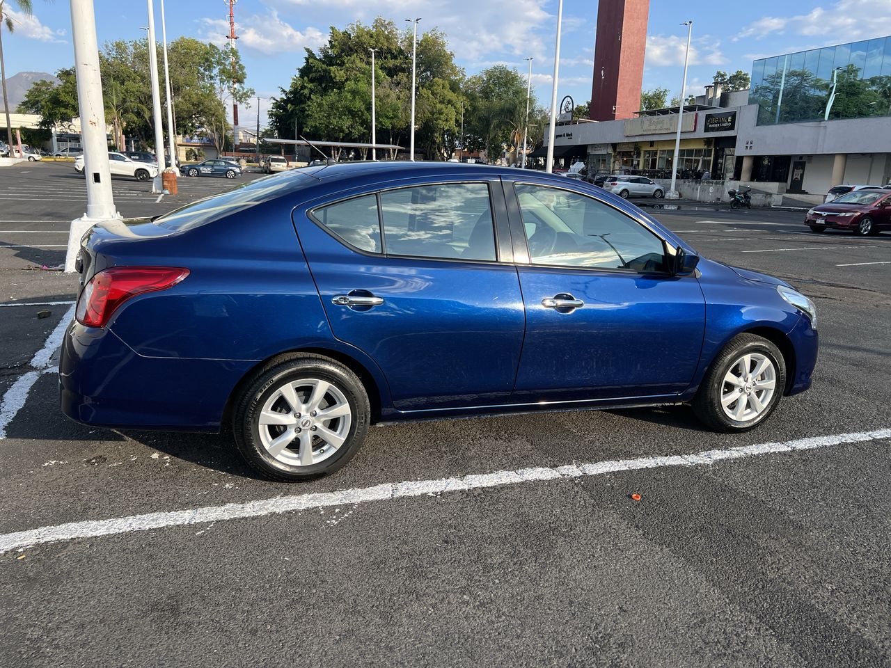 2019 Nissan VERSA SENSE AT AC