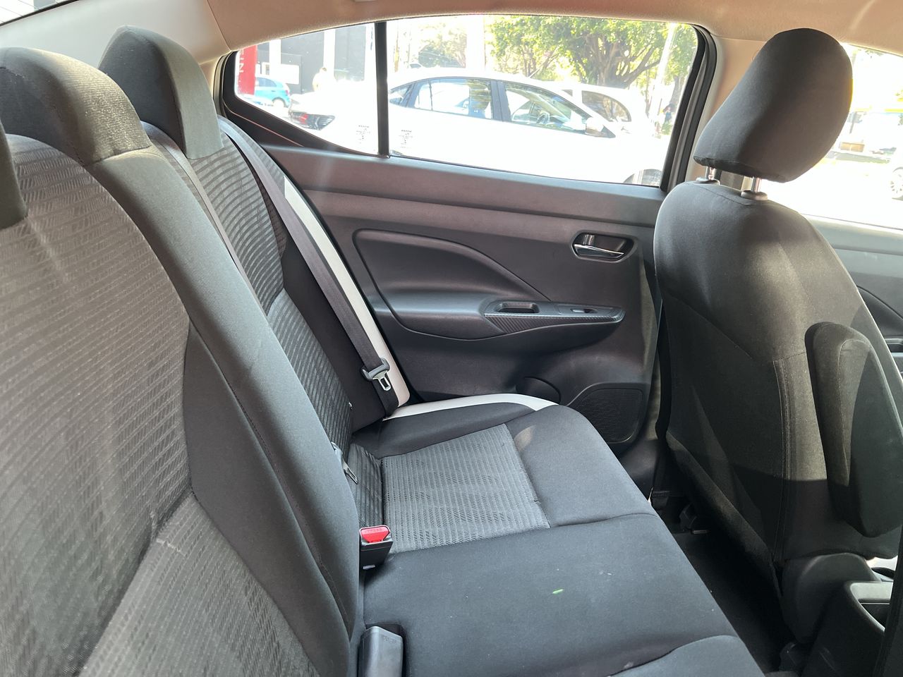 2022 Nissan VERSA ADVANCE MT