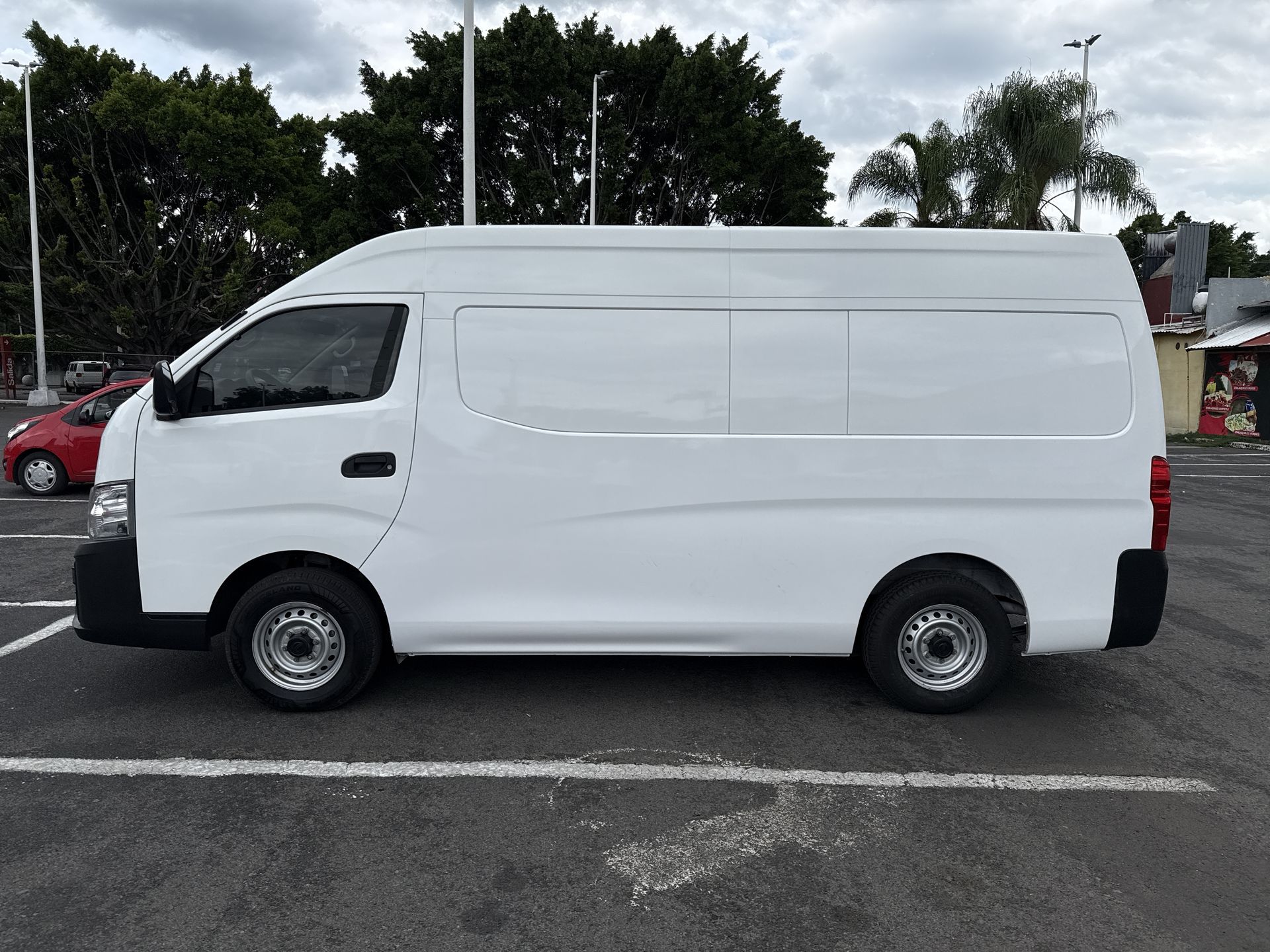 2023 Nissan NV350 URVAN URVAN PANEL AMPLIA AA